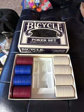 Vintage Bicycle Poker Set with Interlocking Poker Chips (no cards included)